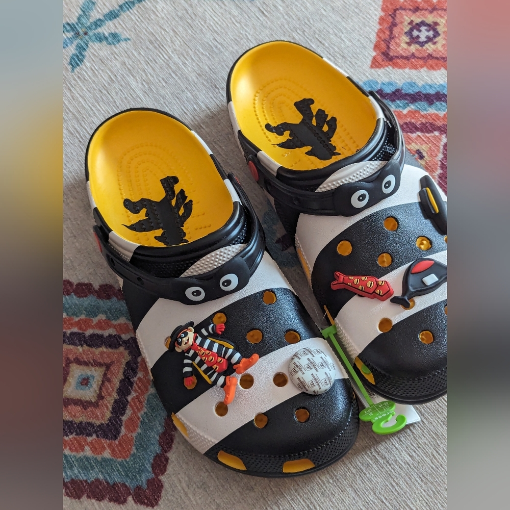 Crocs x McDonald's Hamburglar Men's size 13 NWT